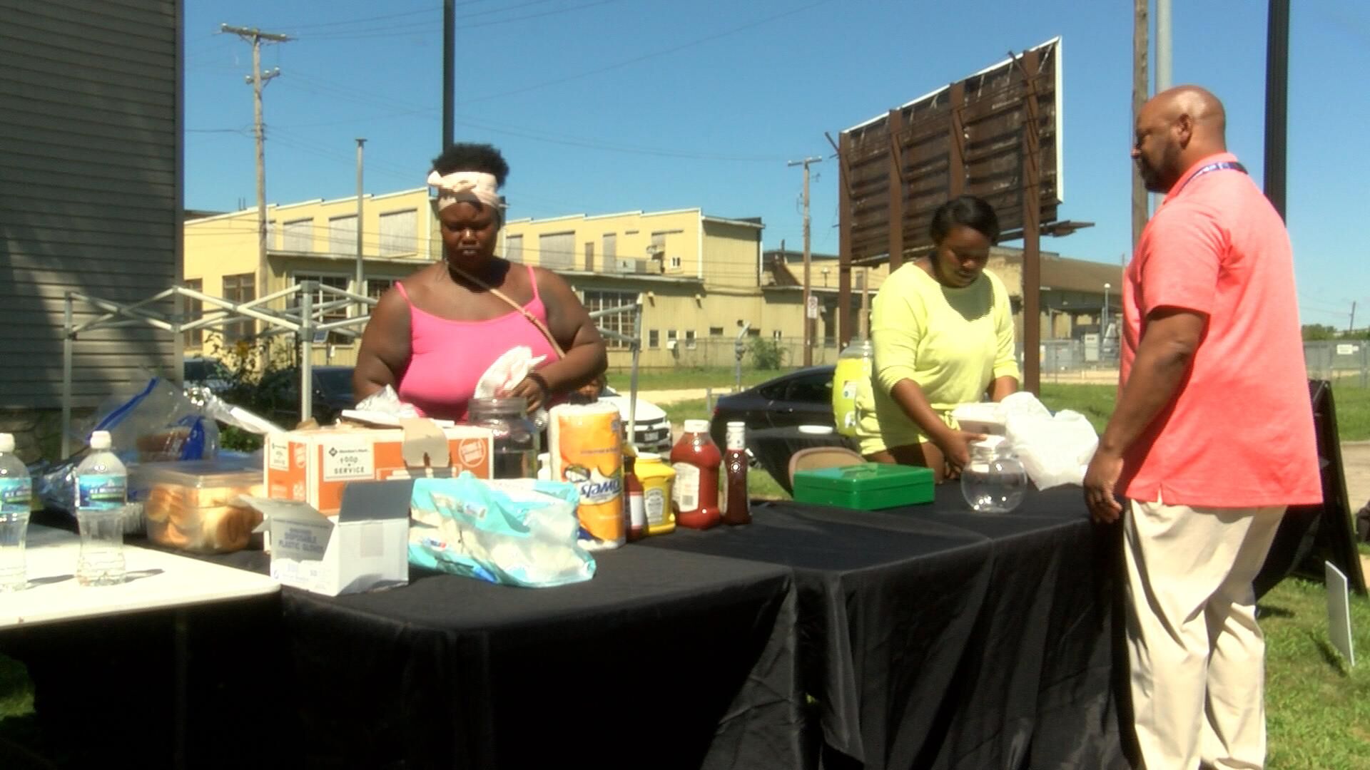 BSL members serve meals